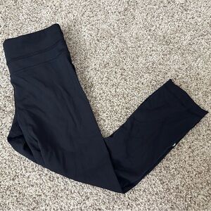 Lululemon Black Cropped Leggings size 4